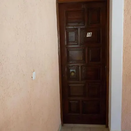 Afrodite 16 Spacious Apartment شقة