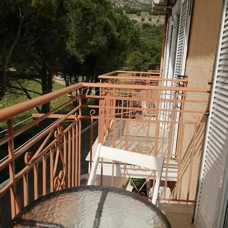 Afrodite 16 Spacious Apartment أيّا إفيميا